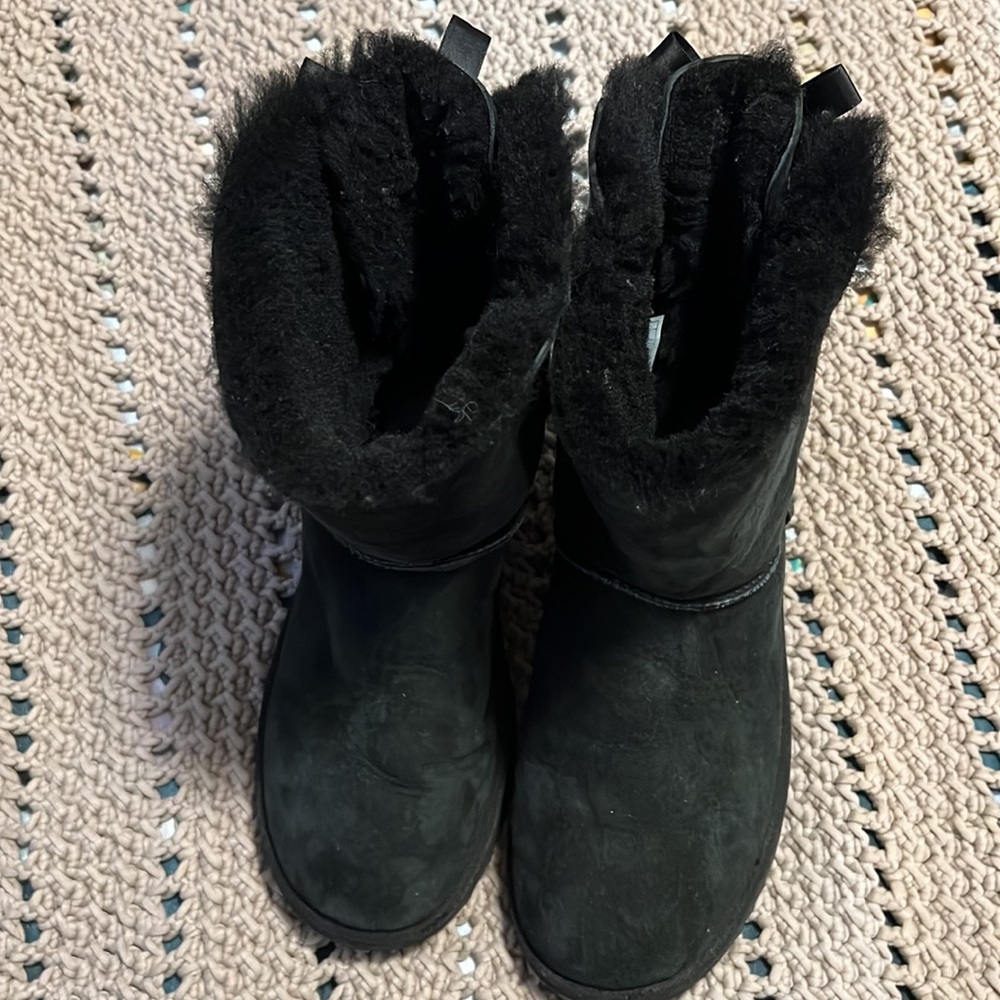 UGG BOOTS - Picture 4 of 10